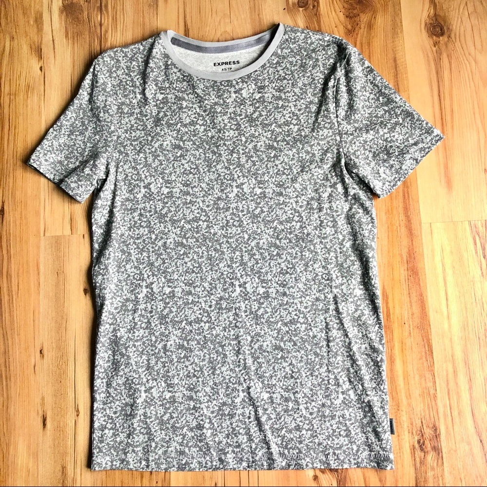 NEW EXPRESS Camo T Shirt Small Gray Crewneck UNISEX Woman’s NWOT